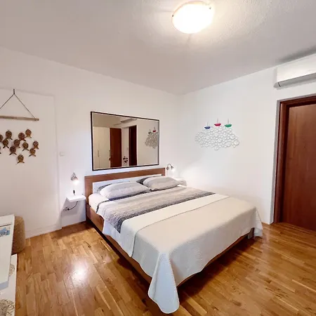 Tai - Spacious And Comfy With Private Terrace 赫瓦尔