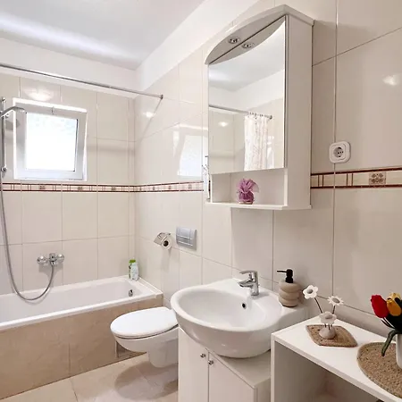Guest house Tai - Spacious And Comfy With Private Terrace *